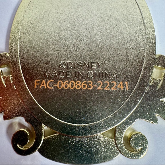 NWT. Disney Cruise Line DCL Wish ornament featuring Cinderella. - Picture 7 of 11